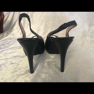 Women’s Guess open toe snake black heels